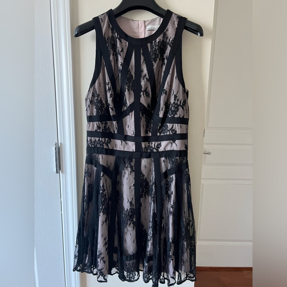 Karen Millen Lace Dress - Sz 6